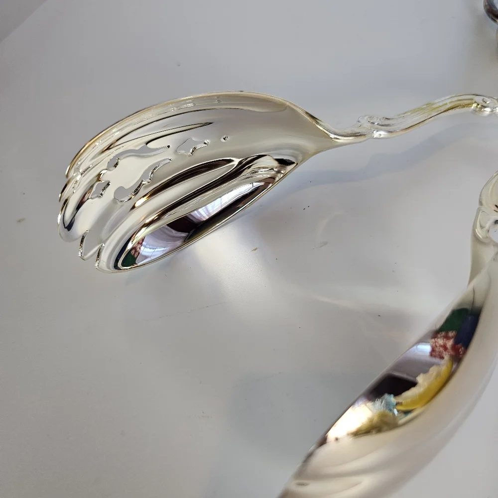 Gorham Heritage Salad Tongs Ornate Handle Vintage